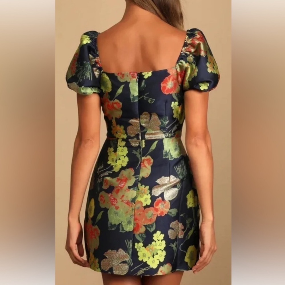 Lulu’s blue floral mini dress size medium - Picture 4 of 8